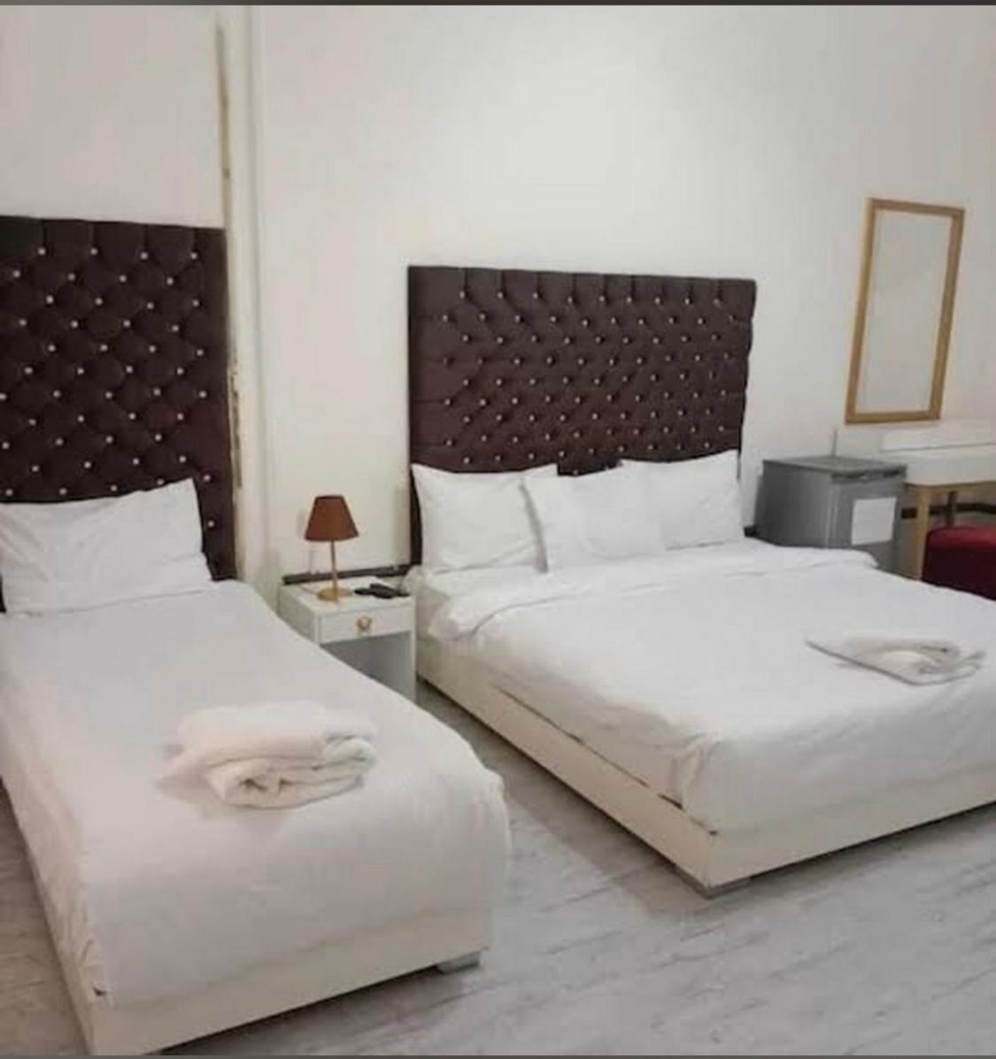 Hotel New 2*